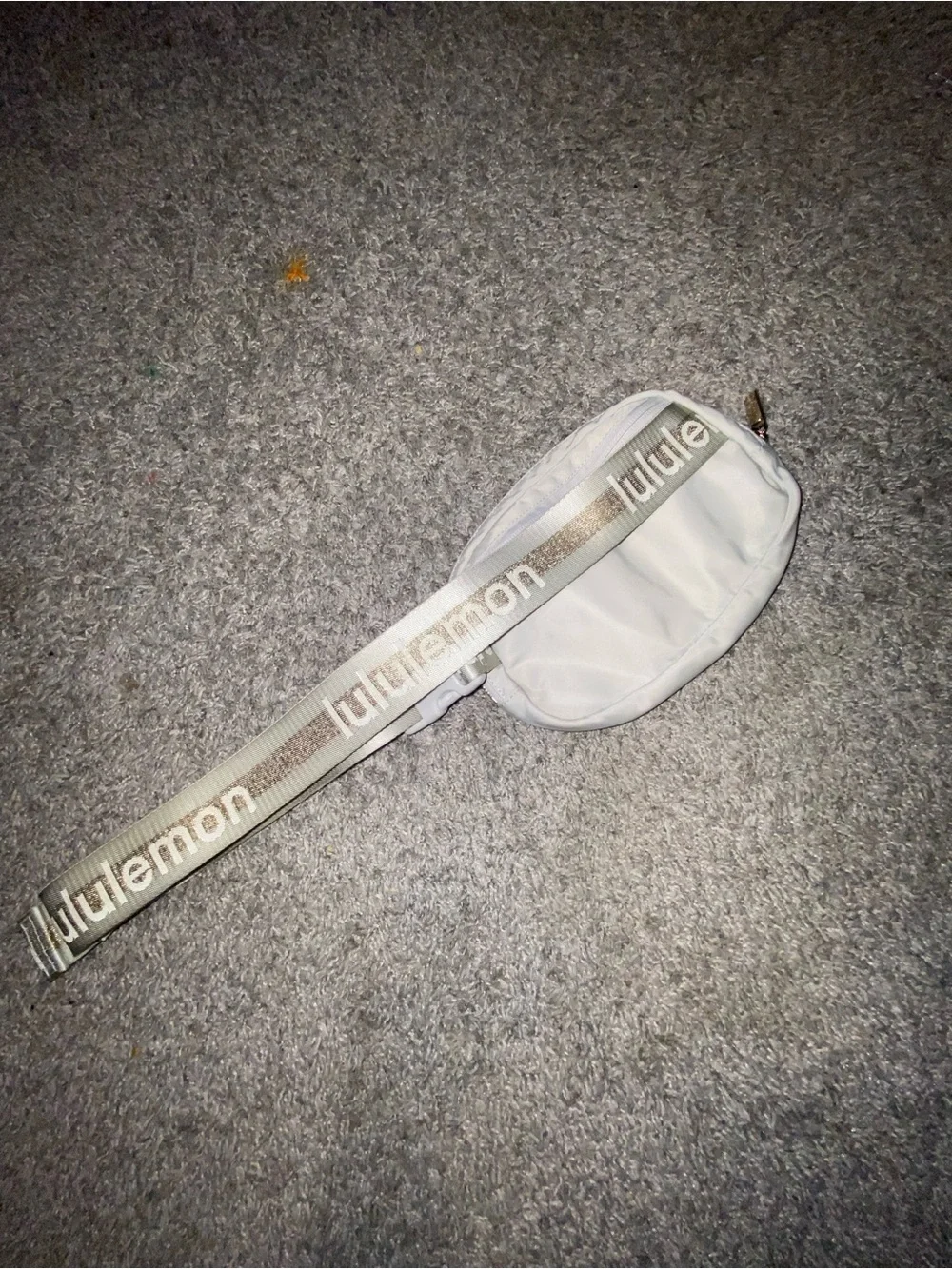 lululemon athletica White Belt Bag with Gold Zipper